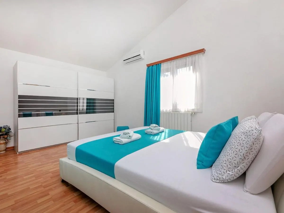Splendid Villa In VI Inada With Jacuzzi Vizinada Croatia