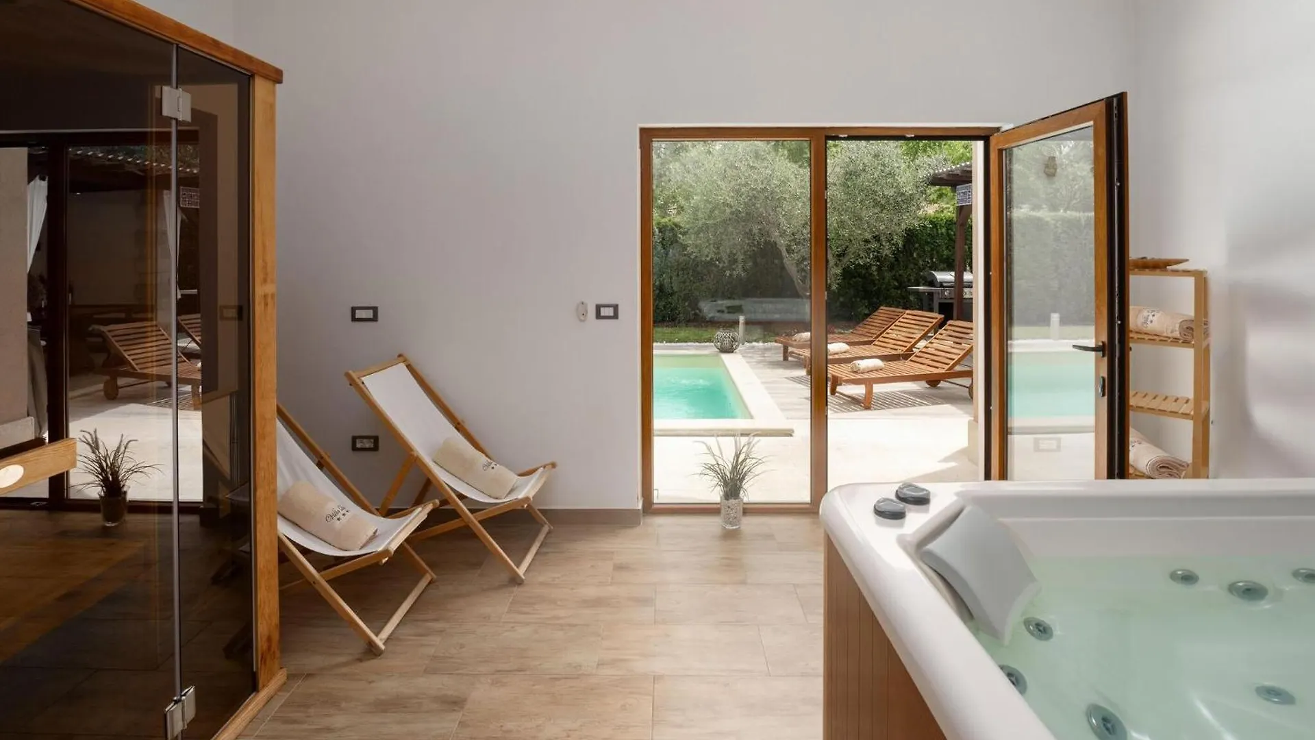 Splendid Villa In VI Inada With Jacuzzi Vizinada