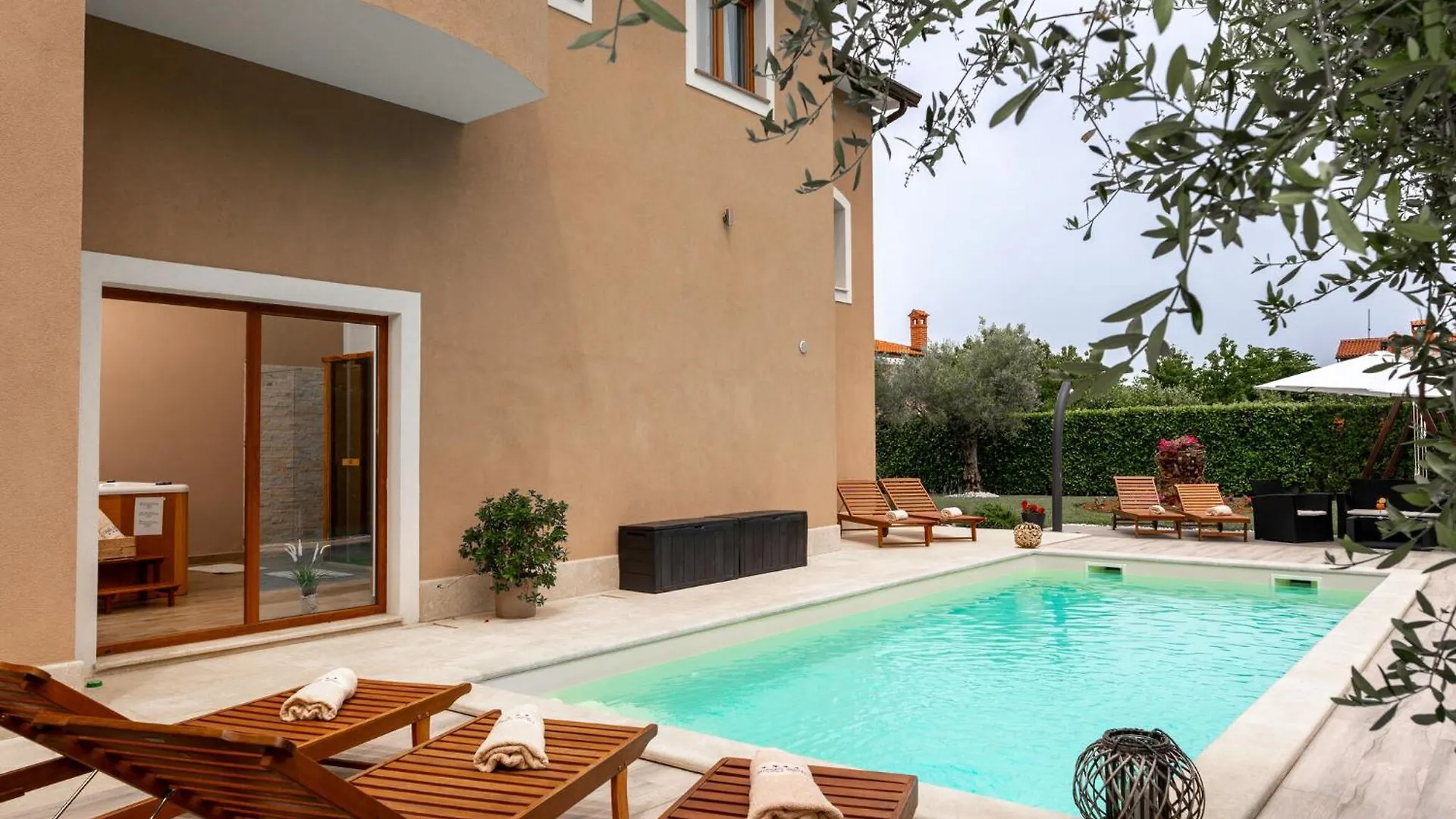 Splendid Villa In VI Inada With Jacuzzi Vižinada